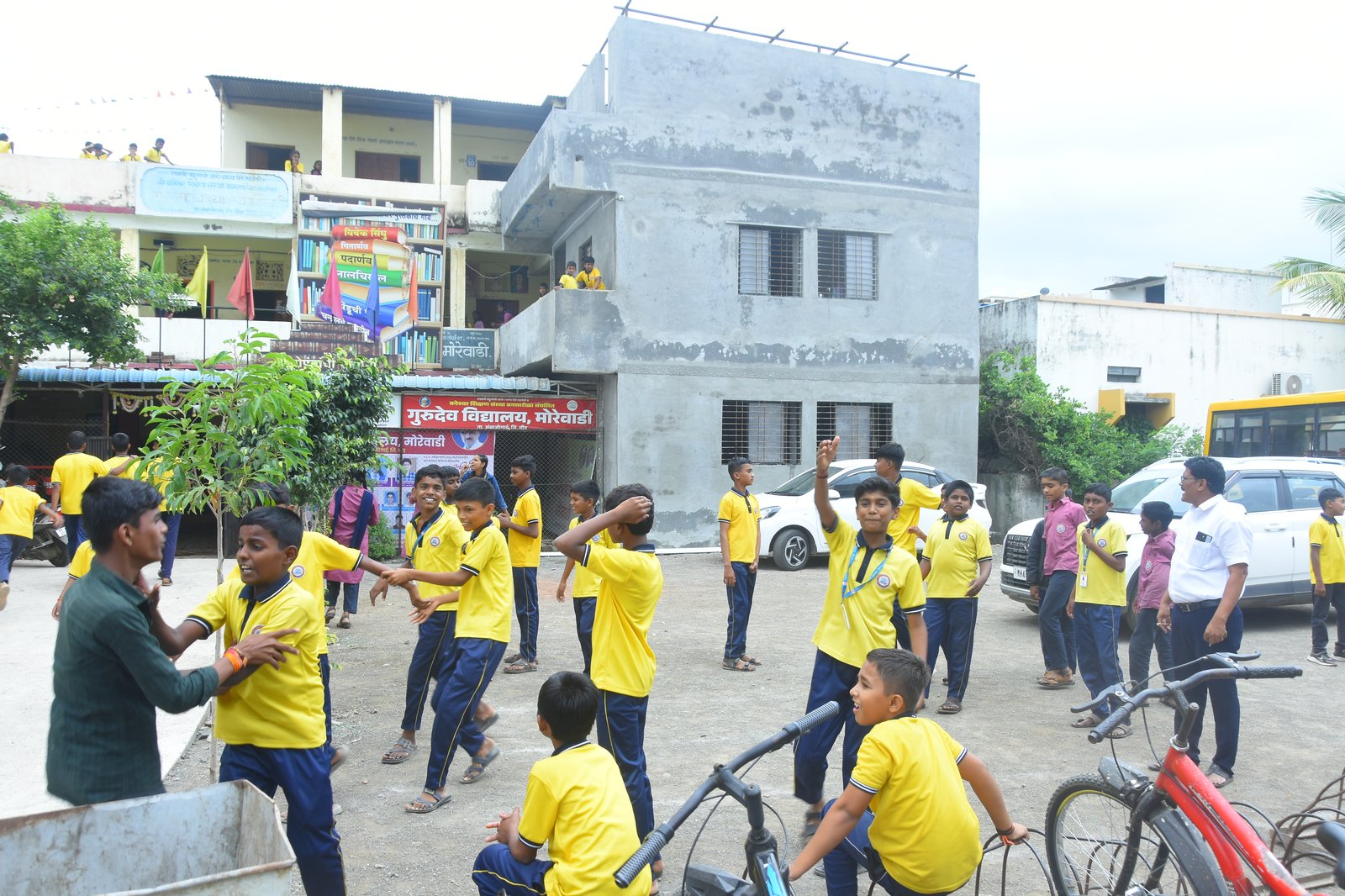 गुरुदेव विद्यालय – छायाचित्र 20